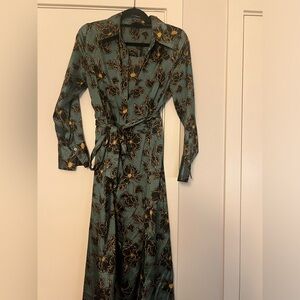 SILK FLORAL MEDIUM LONG SLEEVE DRESS